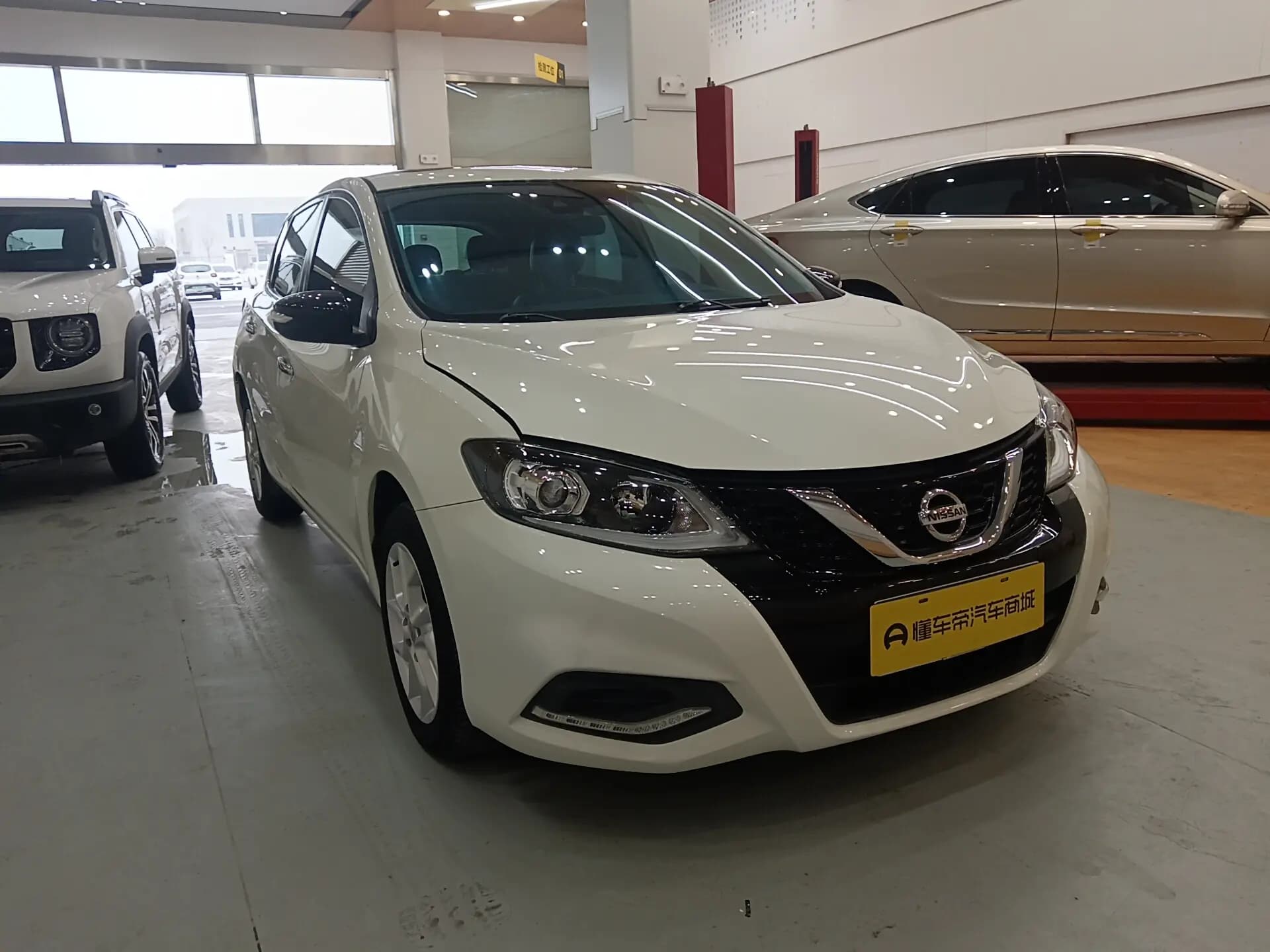 Nissan Tiida 2021 г. 28774 км. — фото 3