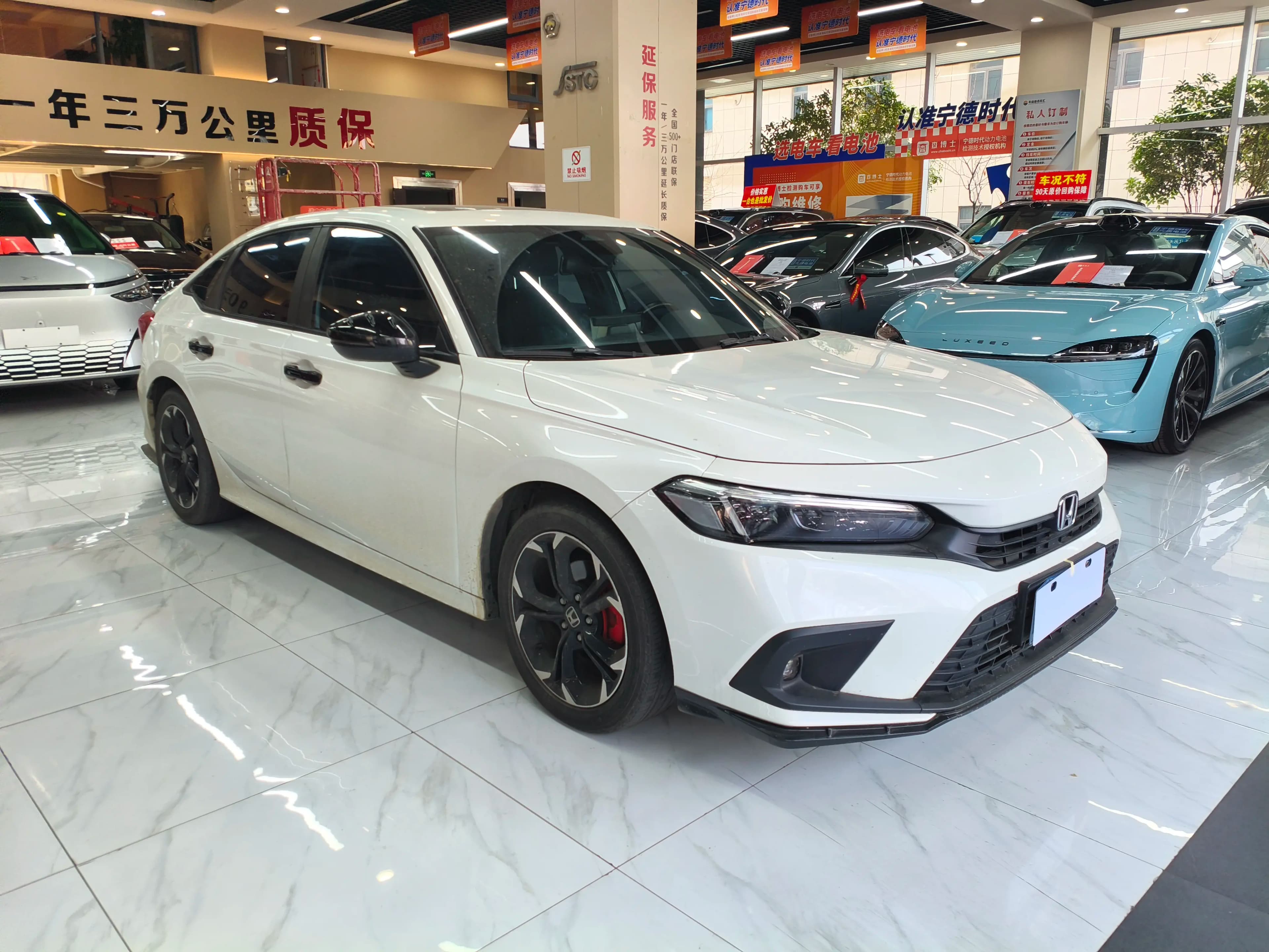 Honda Civic 2023 г. 36028 км. — фото 3