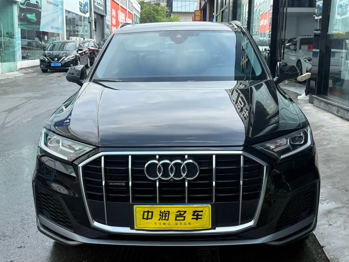 Audi Q7 2023 г. 104636 км. — фото 2