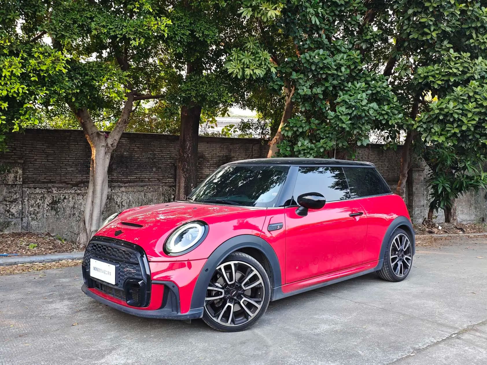 MINI 2023 г. 46000 км.