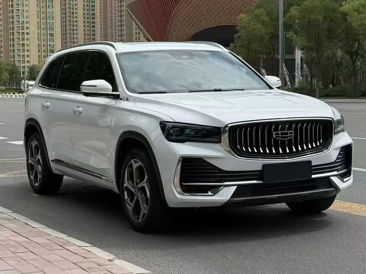 Geely Monjaro 2024 г. 20141 км. — фото 3