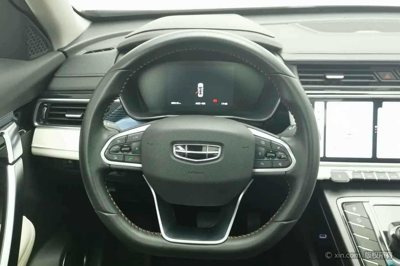 Geely Atlas 2023 г. 28700 км. — фото 14