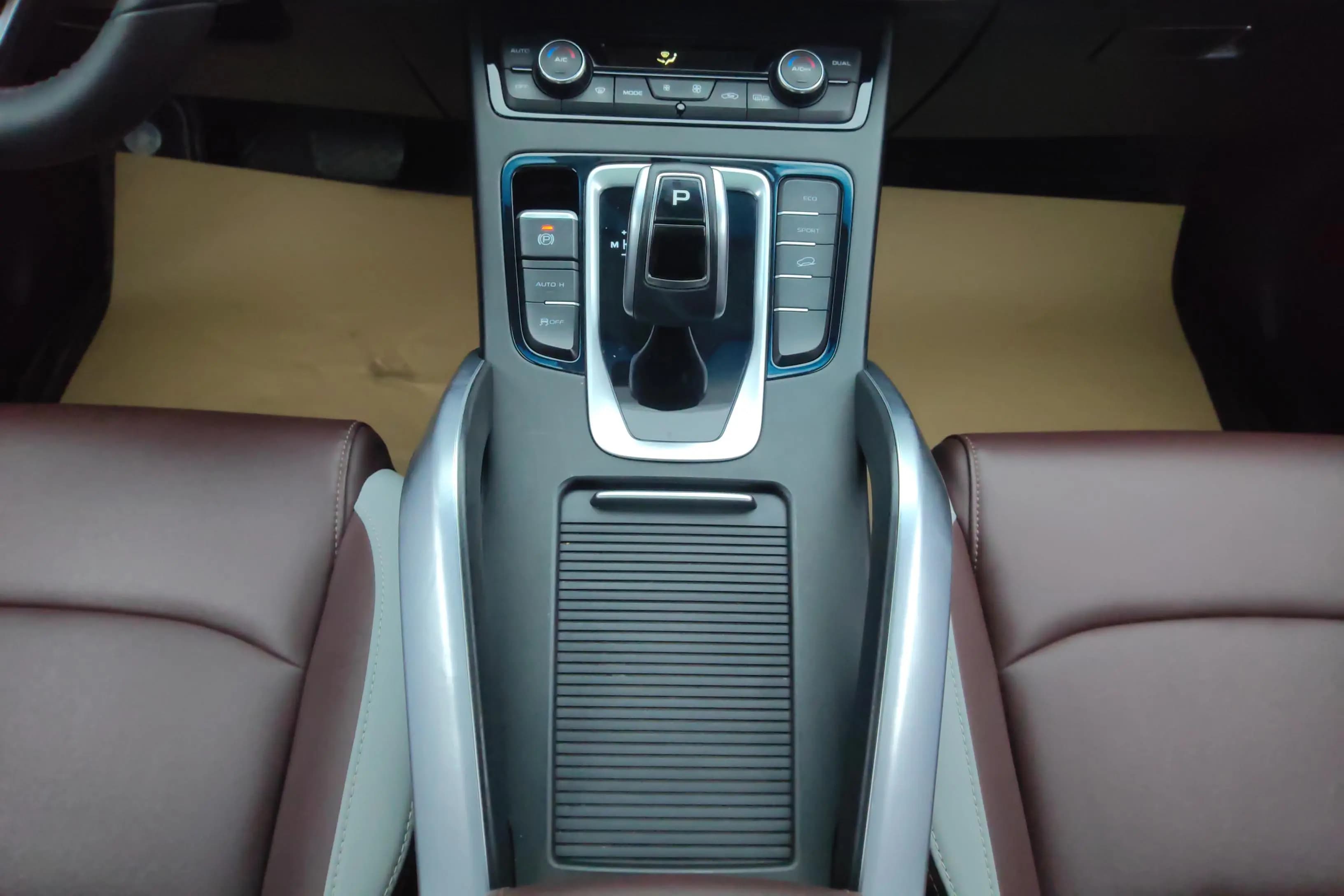 Geely Atlas 2023 г. 31501 км. — фото 14