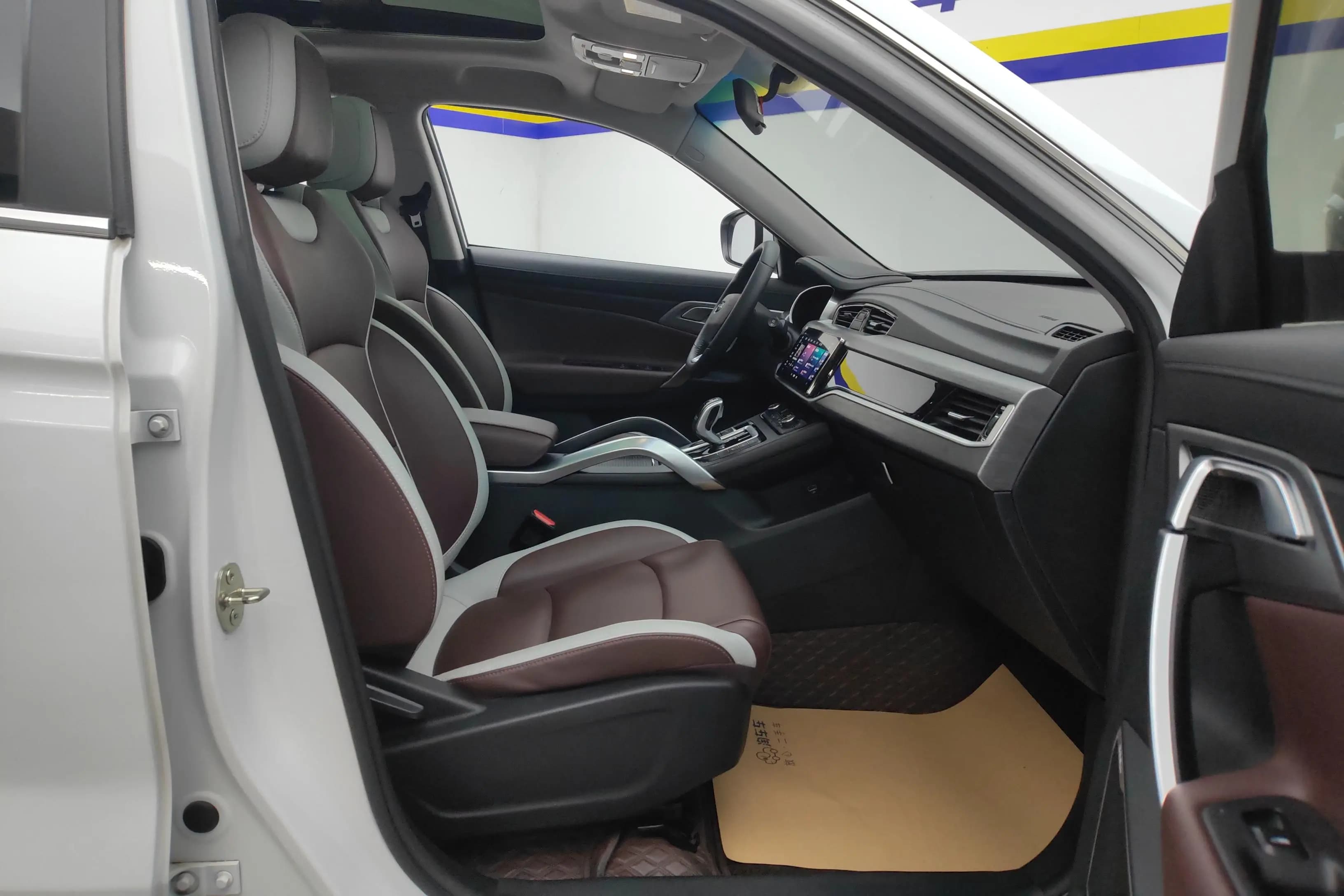 Geely Atlas 2023 г. 31501 км. — фото 15