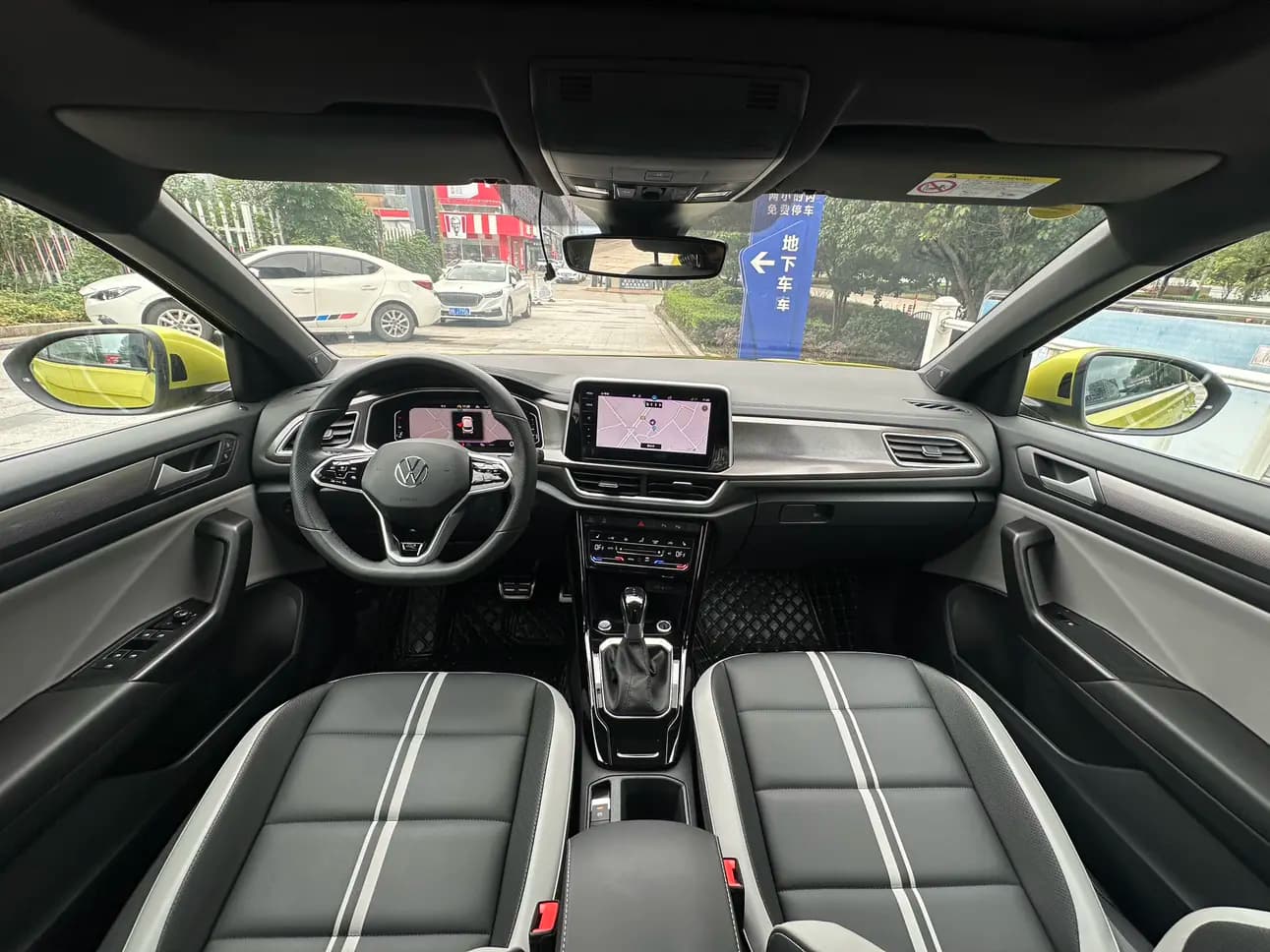 Volkswagen T-Roc 2023 г. 2145 км. — фото 5
