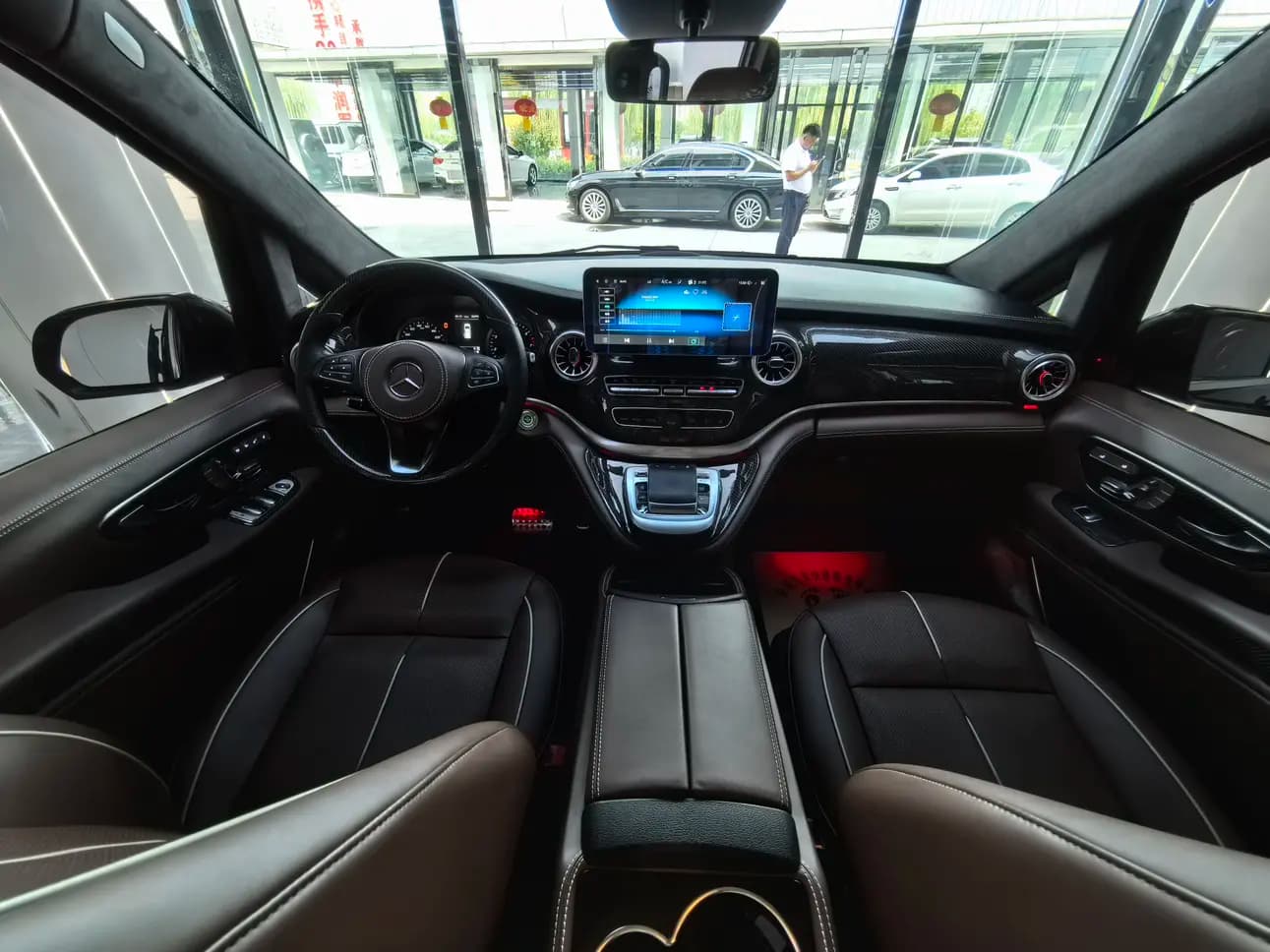 Mercedes-Benz Vito 2022 г. 96170 км. — фото 12