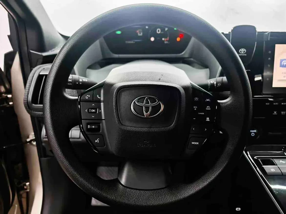 Toyota GAC  bZ4X 2022 г. 53048 км. — фото 13
