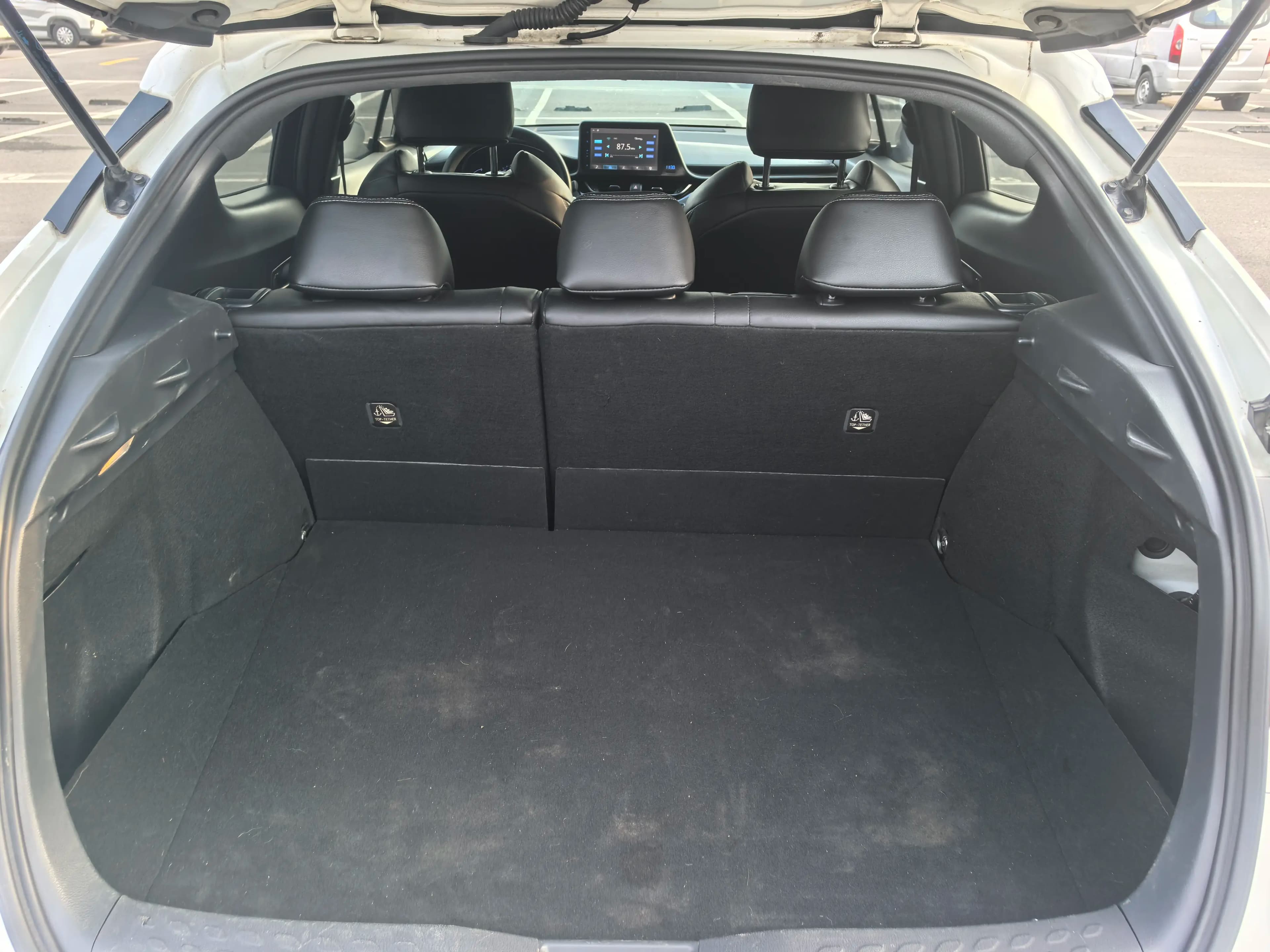 Toyota C-HR EV 2021 г. 82869 км. — фото 14