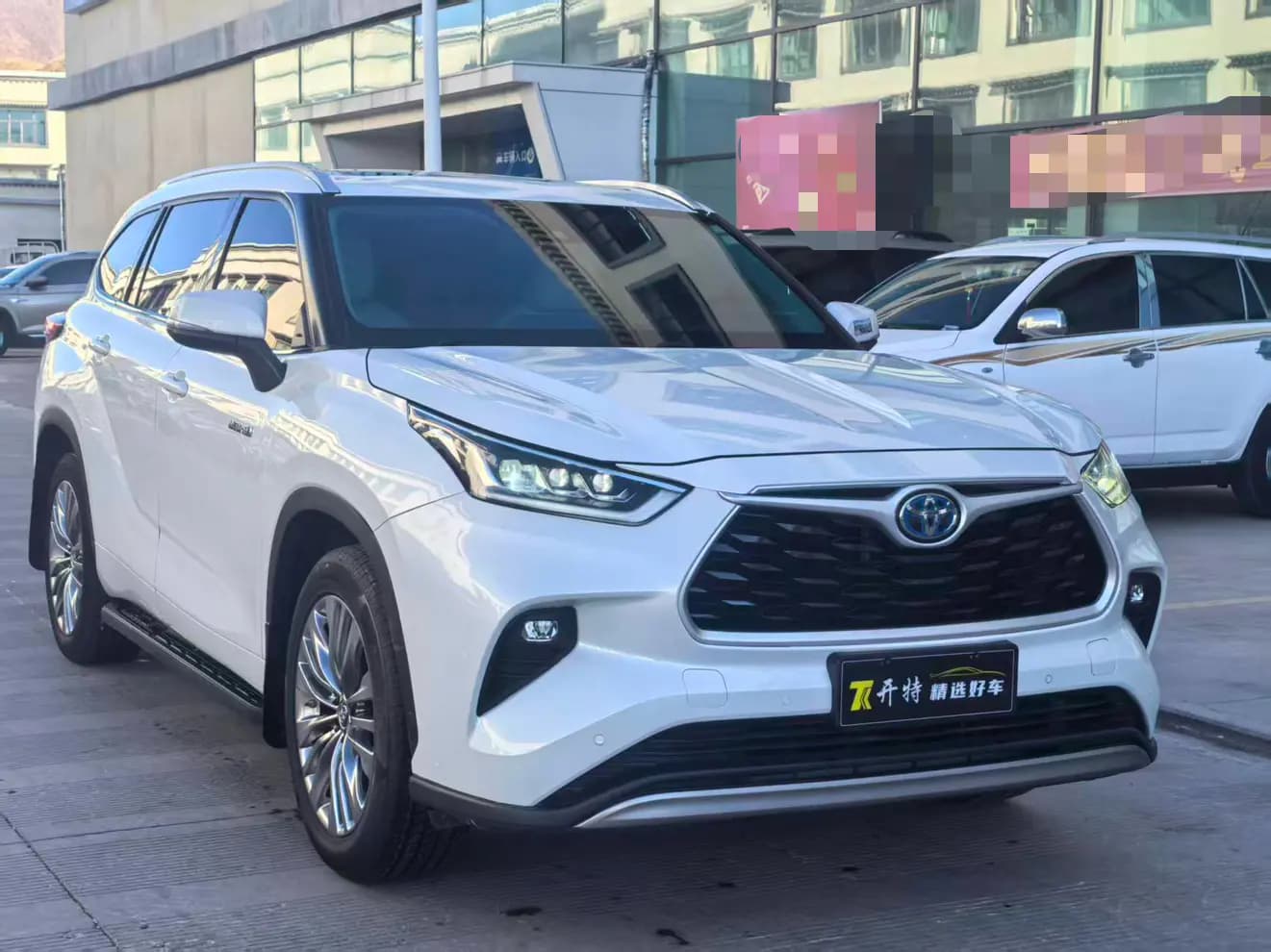 Toyota Highlander 2022 г. 120121 км. — фото 3