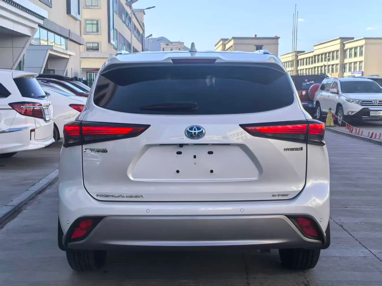 Toyota Highlander 2022 г. 120121 км. — фото 5
