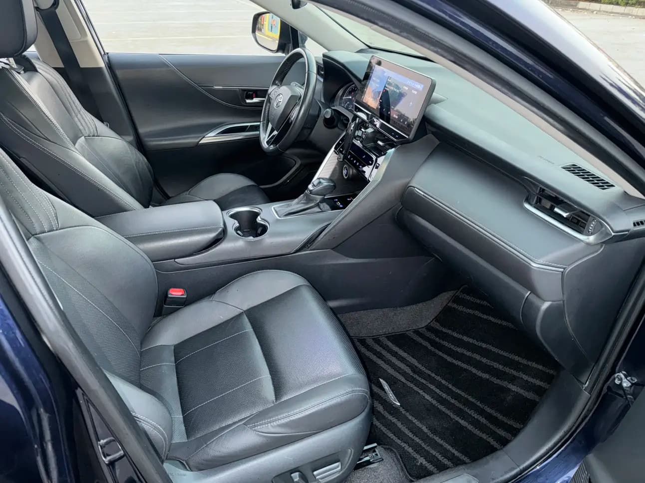 Toyota Harrier 2022 г. 60013 км. — фото 11