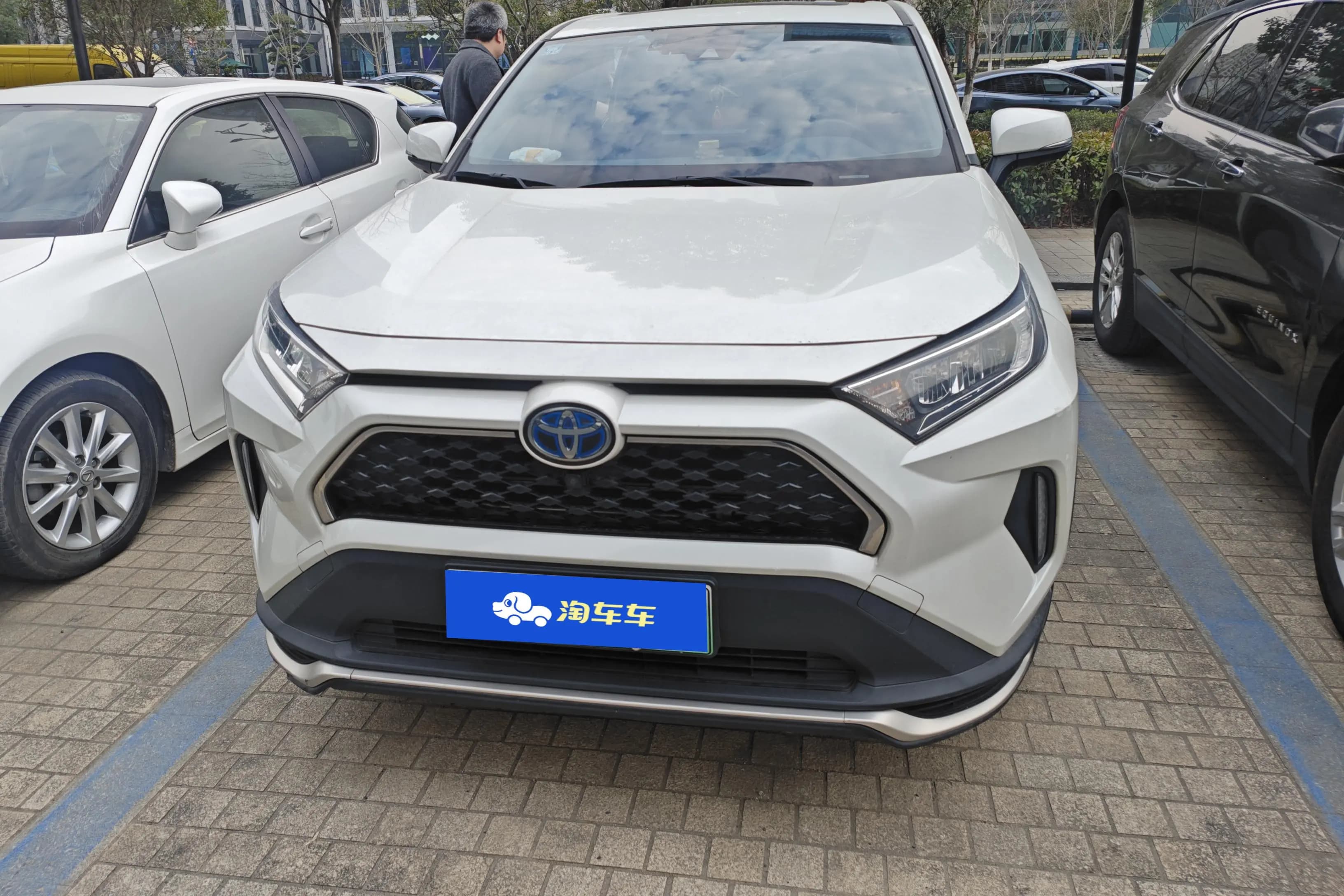 Toyota RAV4 Rongfang PHEV 2021 г. 44792 км. — фото 2