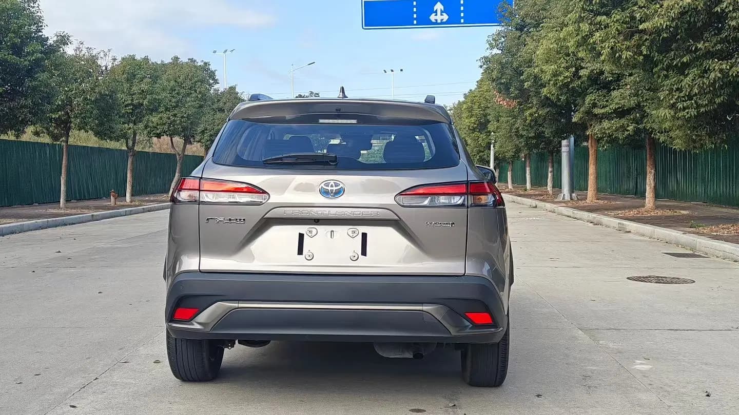 Toyota Frontlander 2023 г. 9073 км. — фото 4