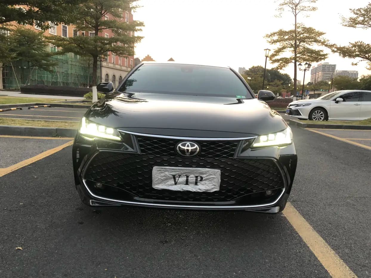 Toyota Avalon 2023 г. 80110 км. — фото 2