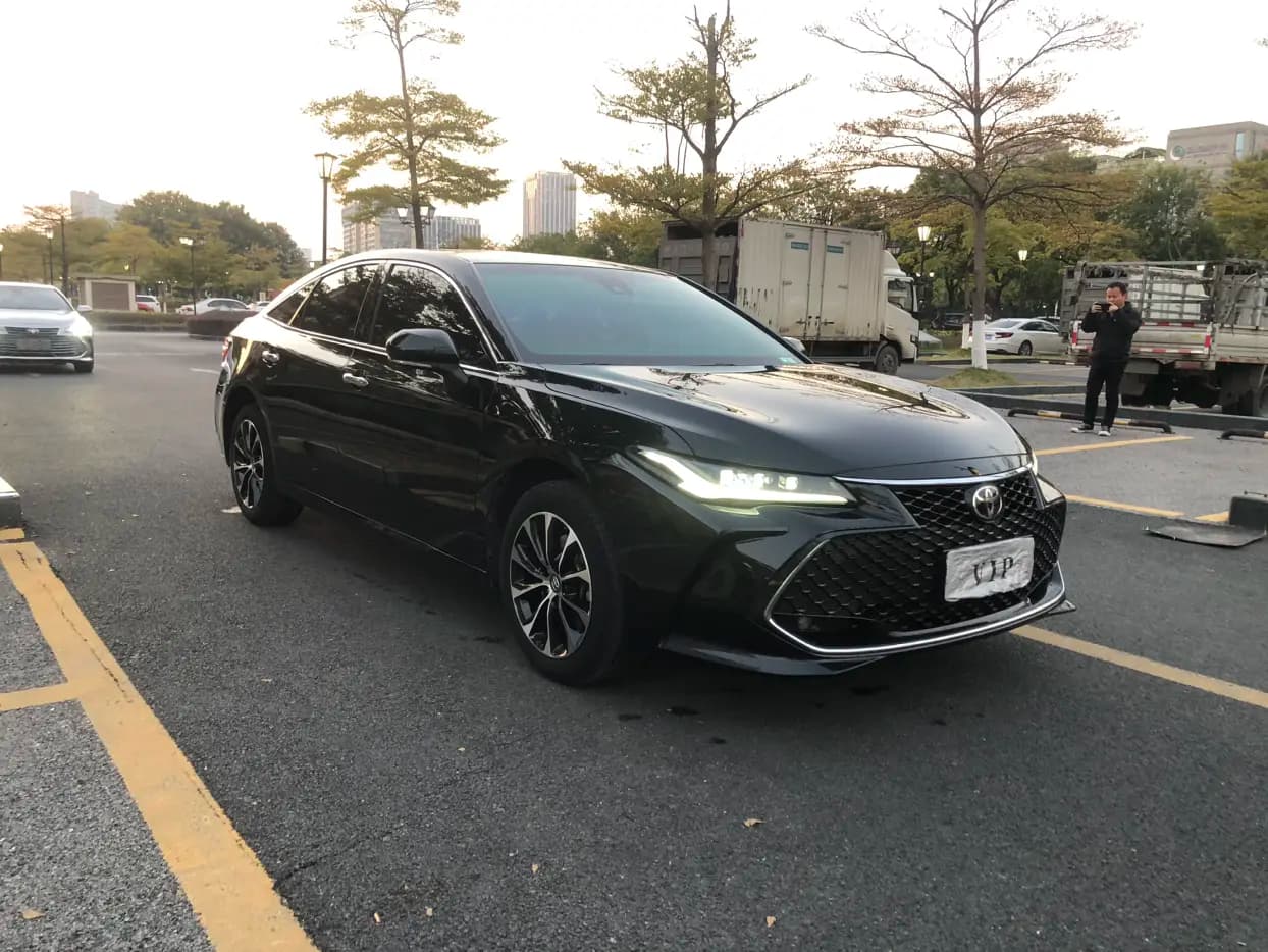 Toyota Avalon 2023 г. 80110 км. — фото 3