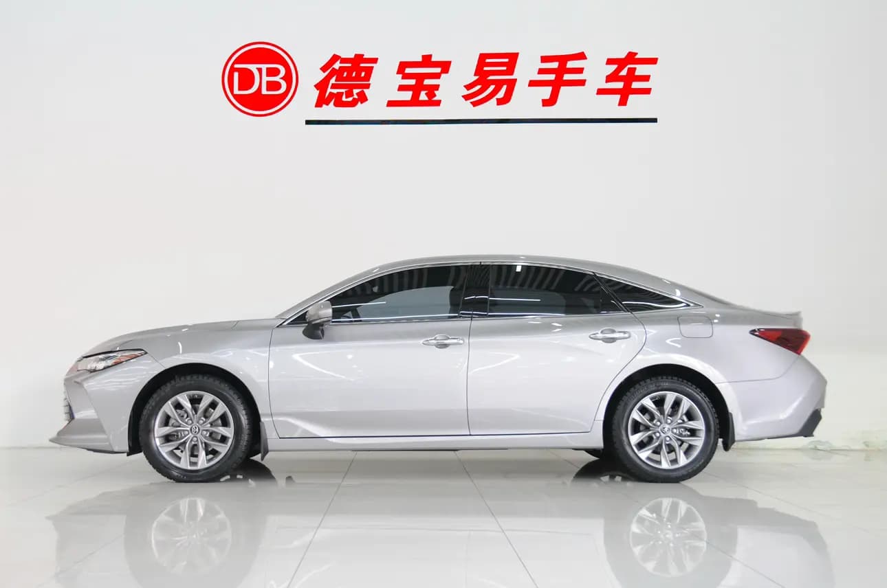 Toyota Avalon 2022 г. 68112 км. — фото 3