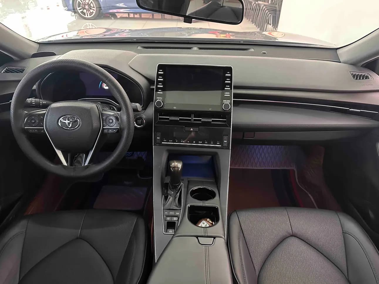 Toyota Avalon 2022 г. 68112 км. — фото 9