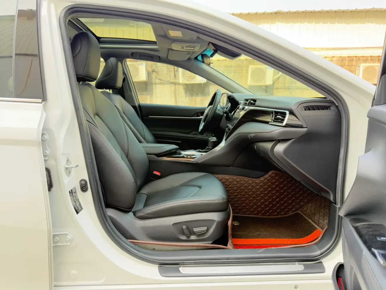 Toyota Camry 2021 г. 48058 км. — фото 15