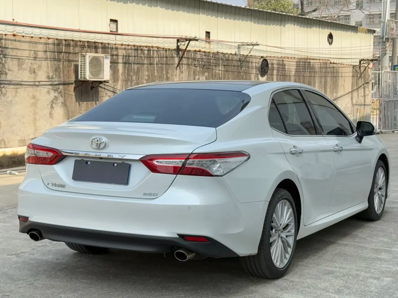 Toyota Camry 2021 г. 48058 км. — фото 5