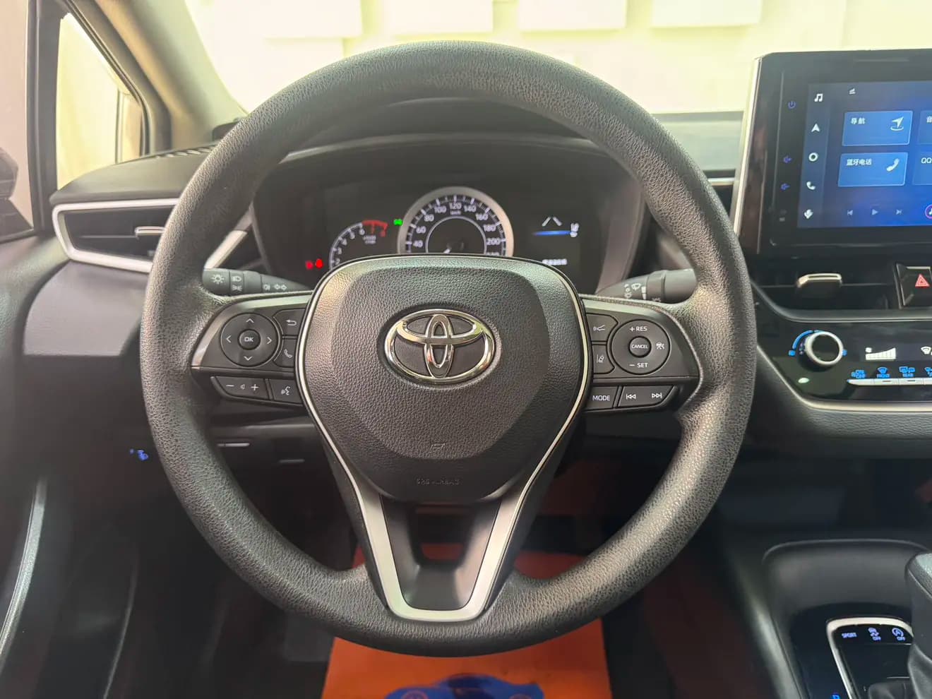 Toyota Corolla 2021 г. 30136 км. — фото 13