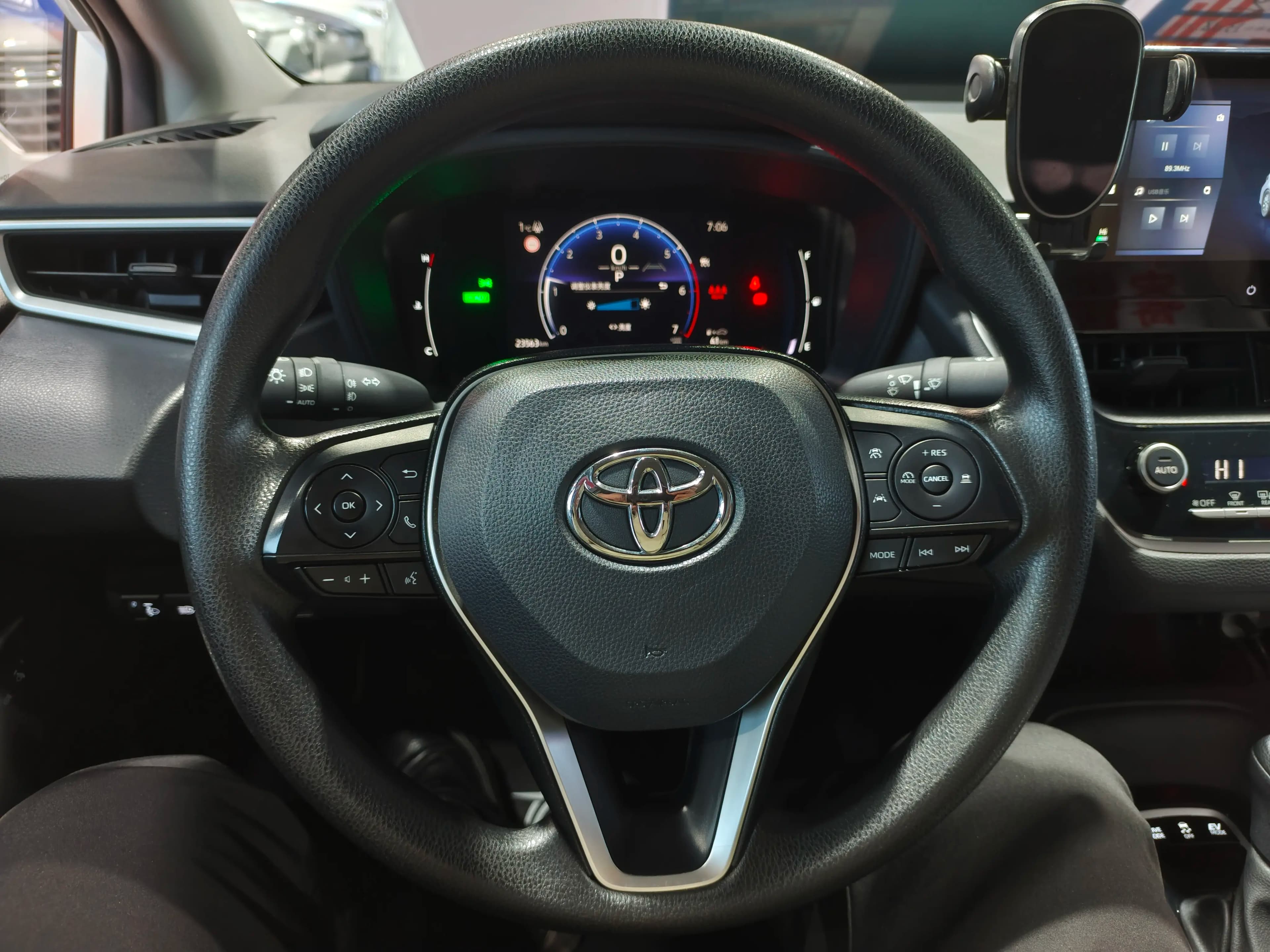 Toyota Corolla 2024 г. 23138 км. — фото 13