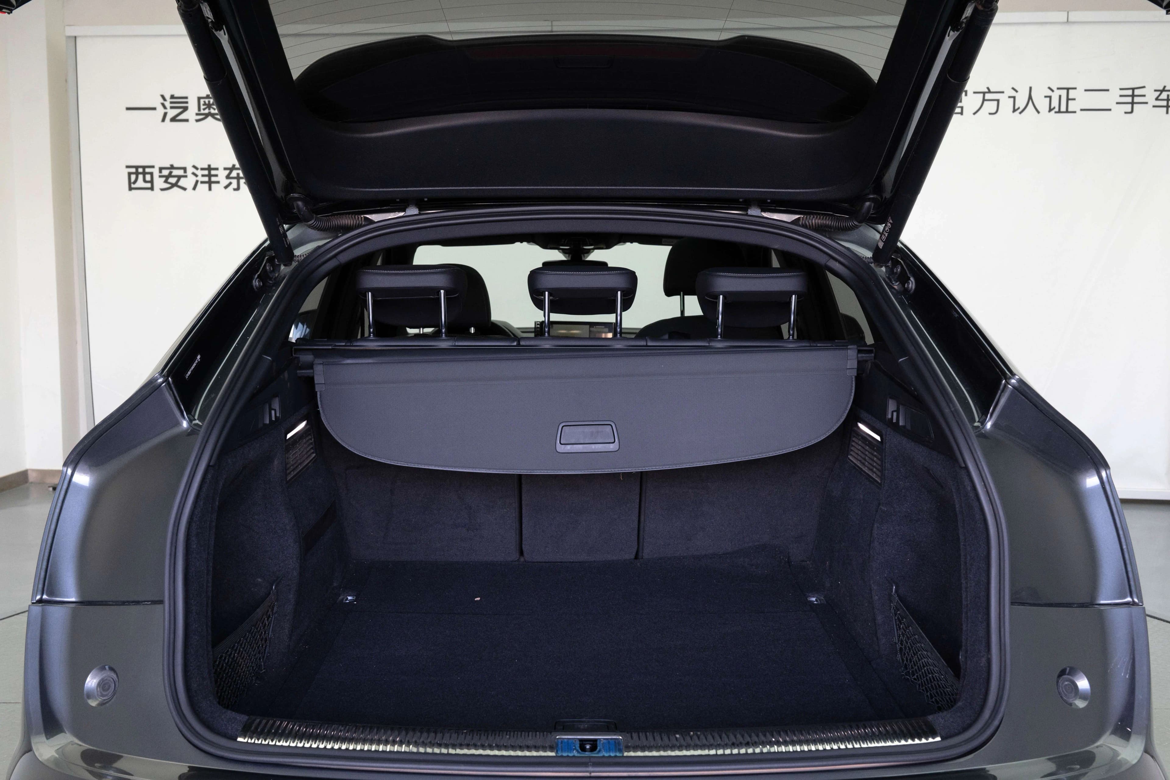 Audi Q5L Sportback 2022 г. 43862 км. — фото 24