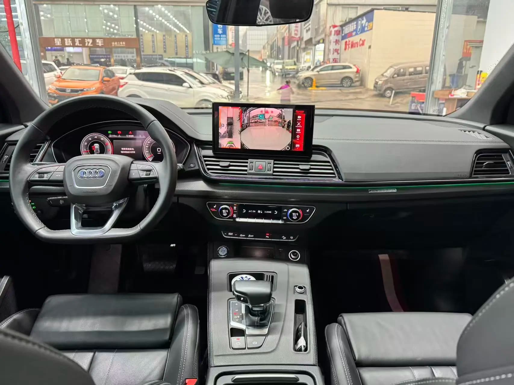 Audi Q5L 2024 г. 15064 км. — фото 11