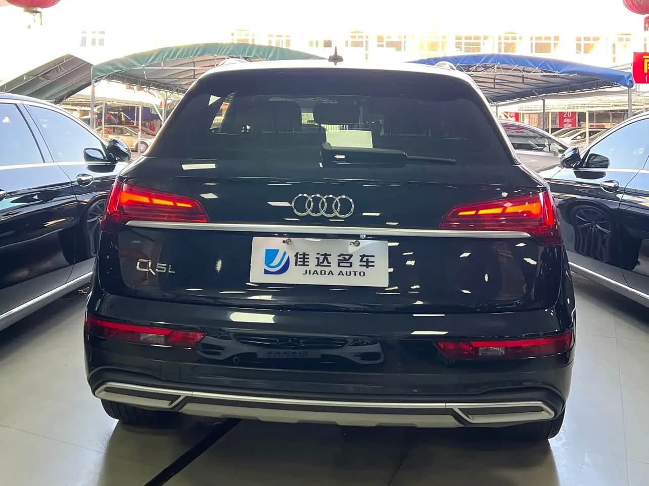 Audi Q5L 2023 г. 53005 км. — фото 3