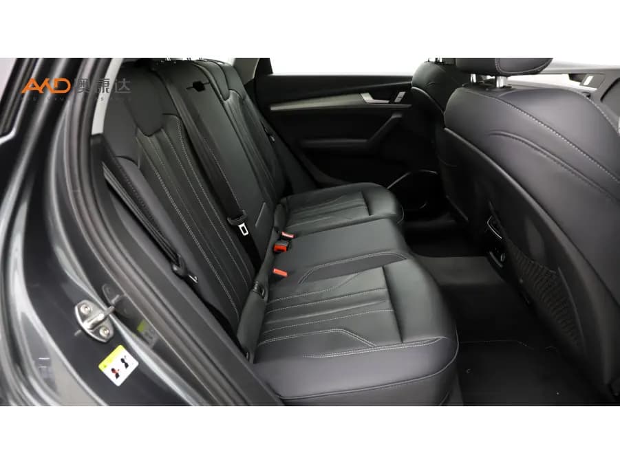 Audi Q5L 2023 г. 42507 км. — фото 8