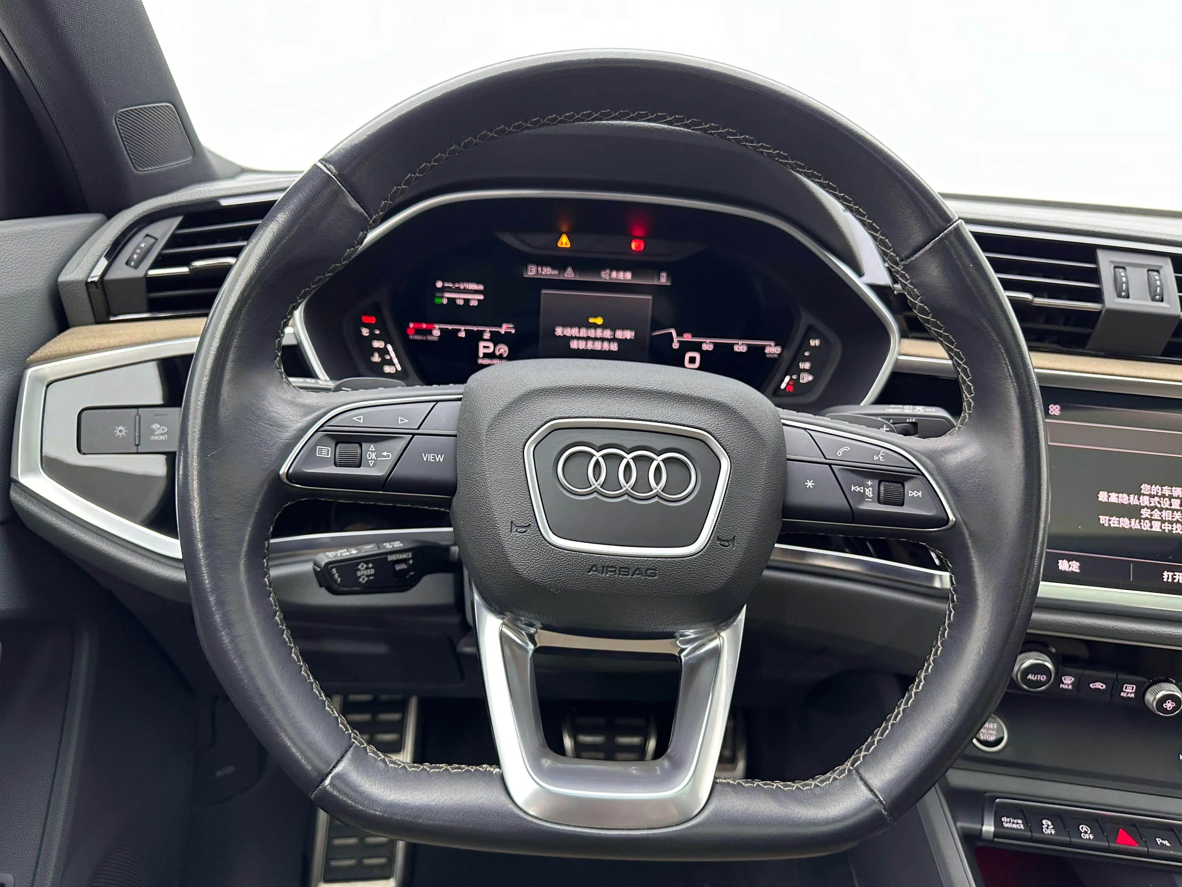 Audi Q3 2023 г. 38011 км. — фото 16