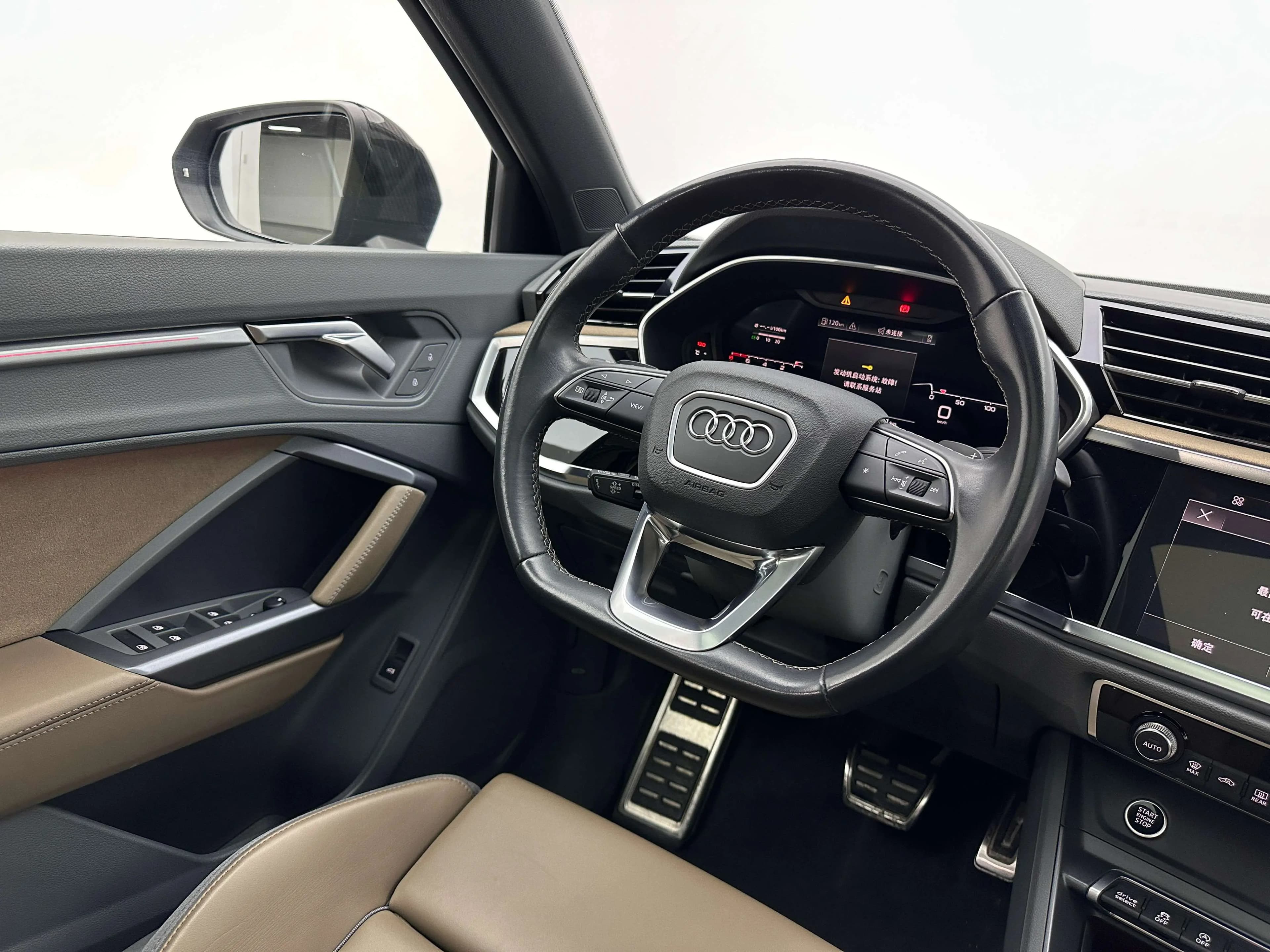 Audi Q3 2023 г. 38011 км. — фото 20