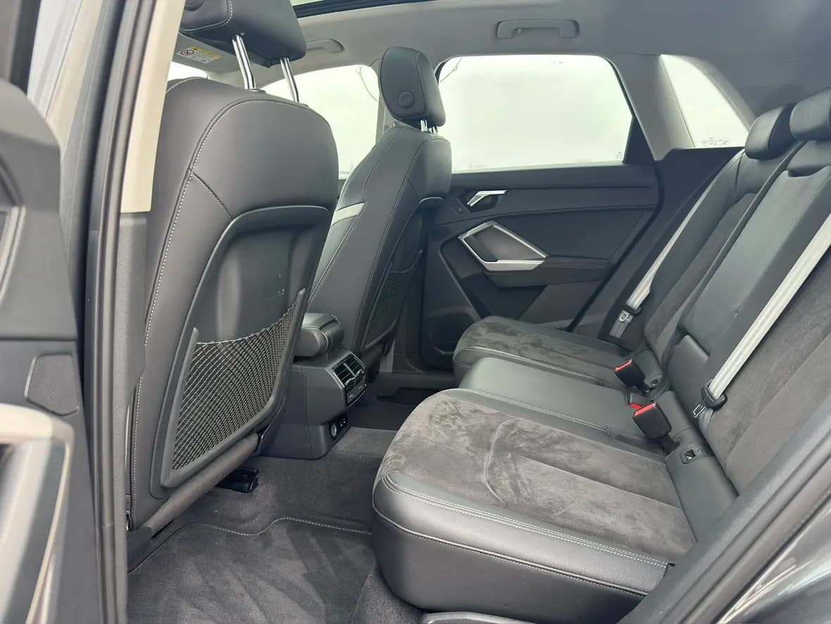 Audi Q3 2022 г. 30009 км. — фото 15