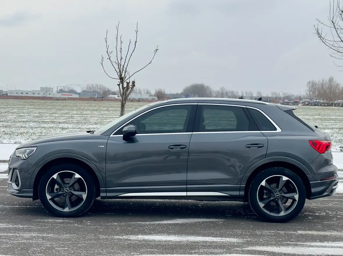 Audi Q3 2022 г. 30009 км. — фото 4