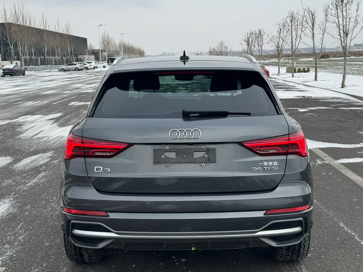 Audi Q3 2022 г. 30009 км. — фото 5
