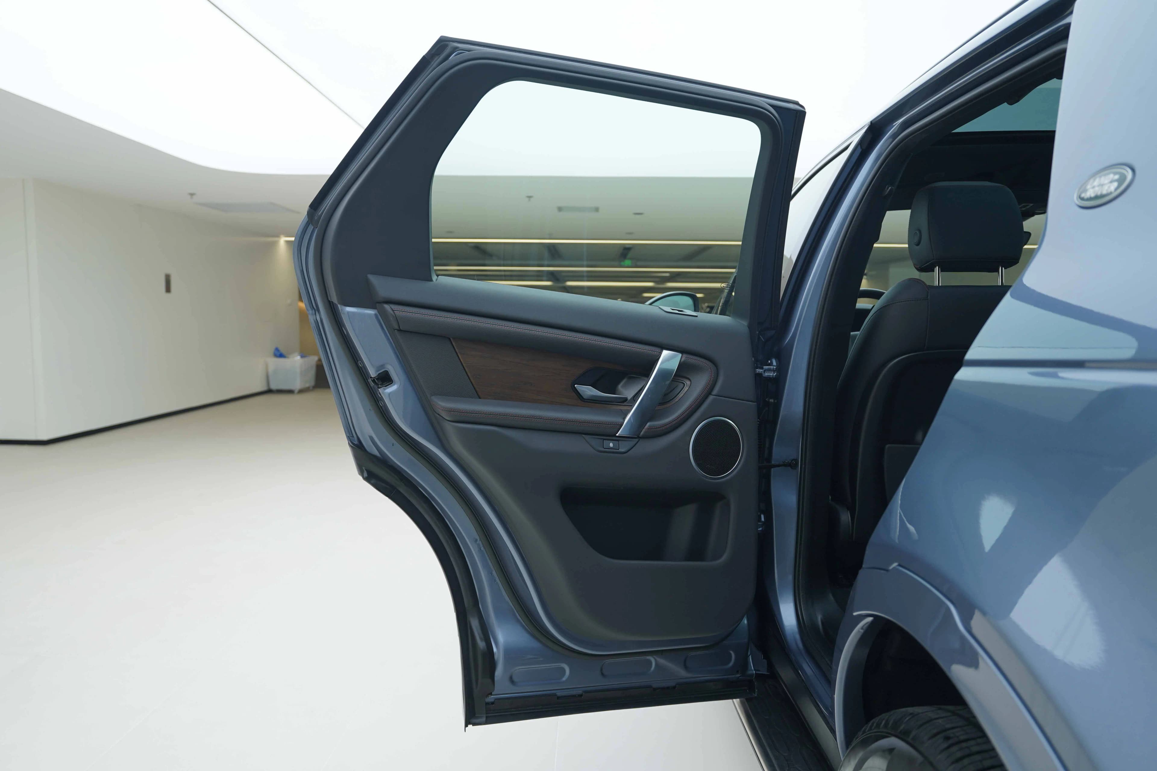 Land Rover Discover Sports 2023 г. 29058 км. — фото 20