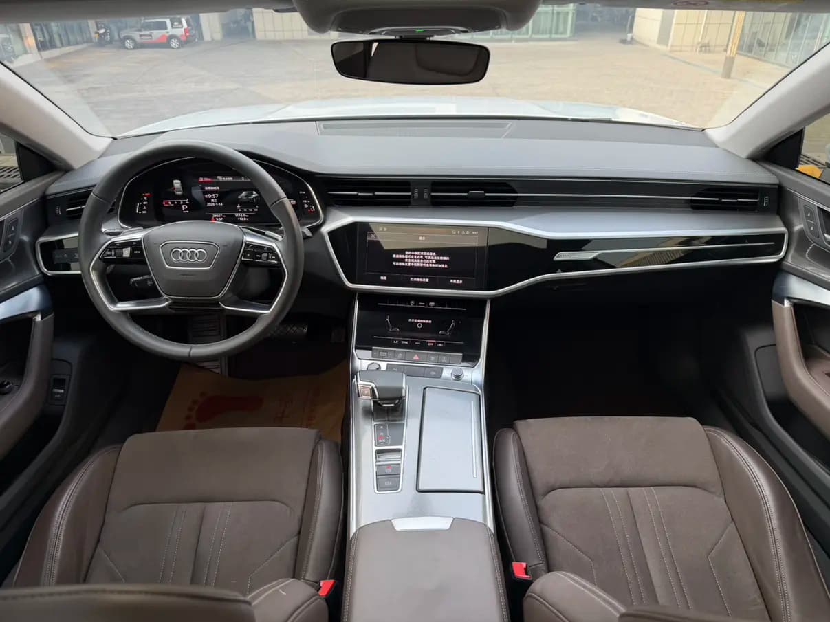 Audi A7L 2023 г. 29000 км. — фото 7