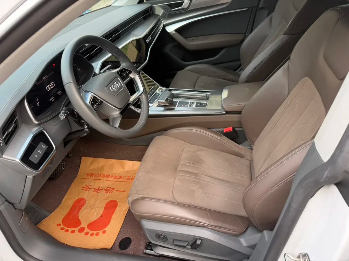 Audi A7L 2023 г. 29000 км. — фото 8