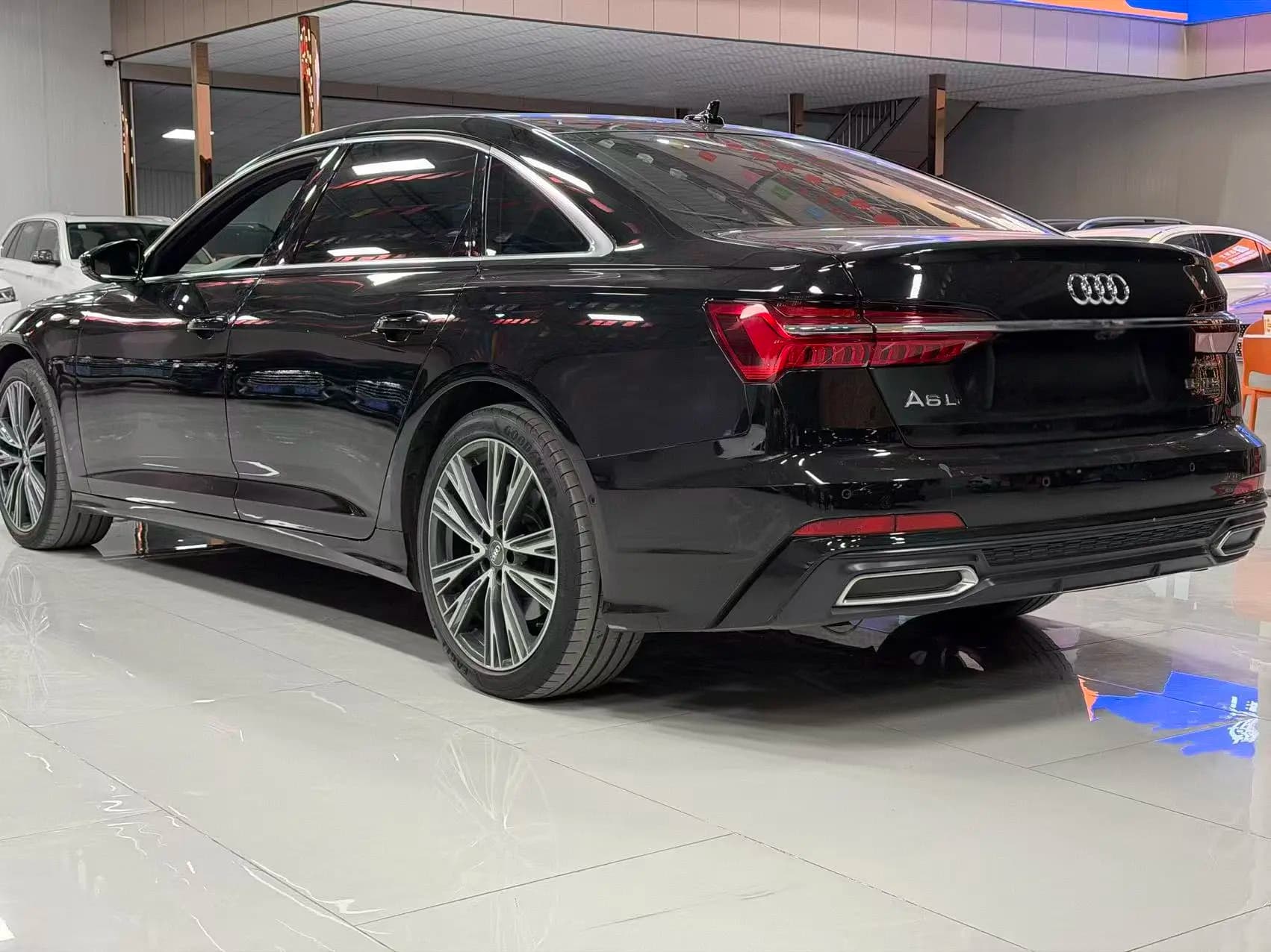 Audi A6L 2021 г. 120131 км. — фото 3