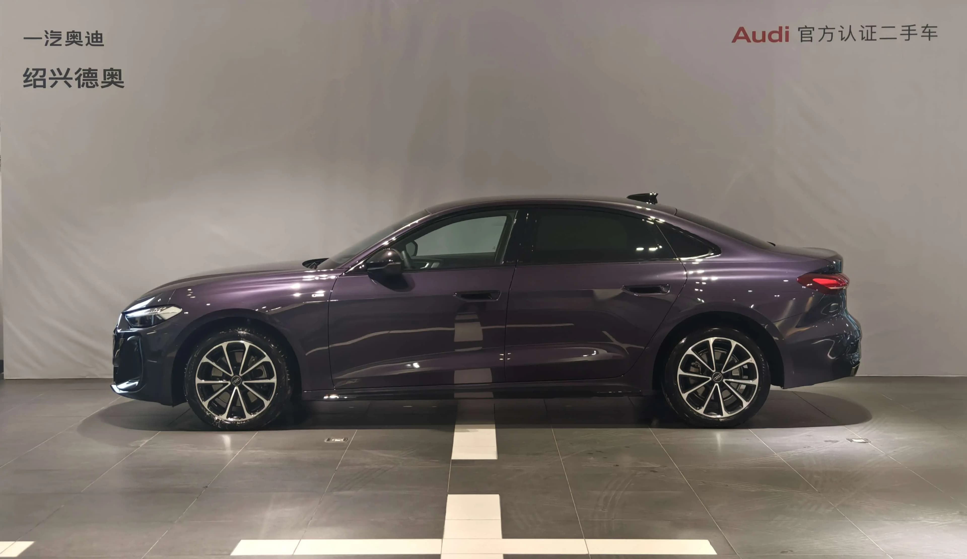 Audi A5L 2025 г. 3044 км. — фото 3