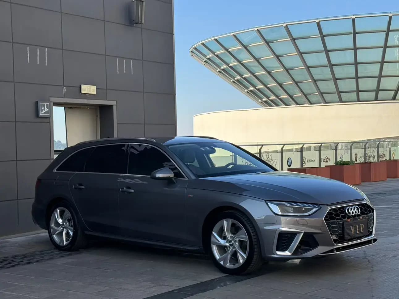 Audi A4 2021 г. 52145 км. — фото 3