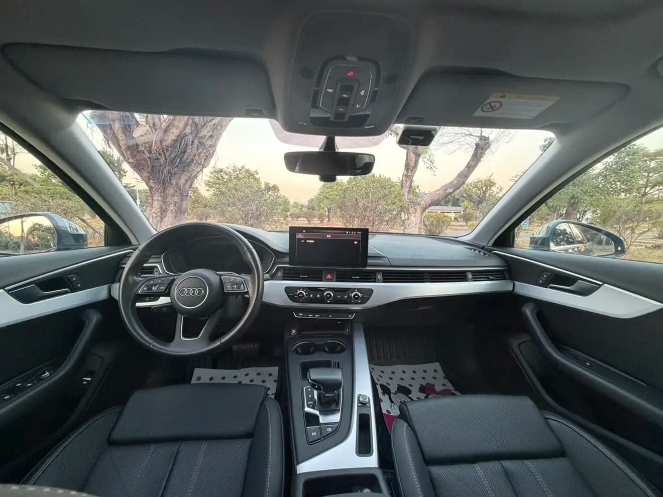 Audi A4L 2021 г. 80137 км. — фото 13