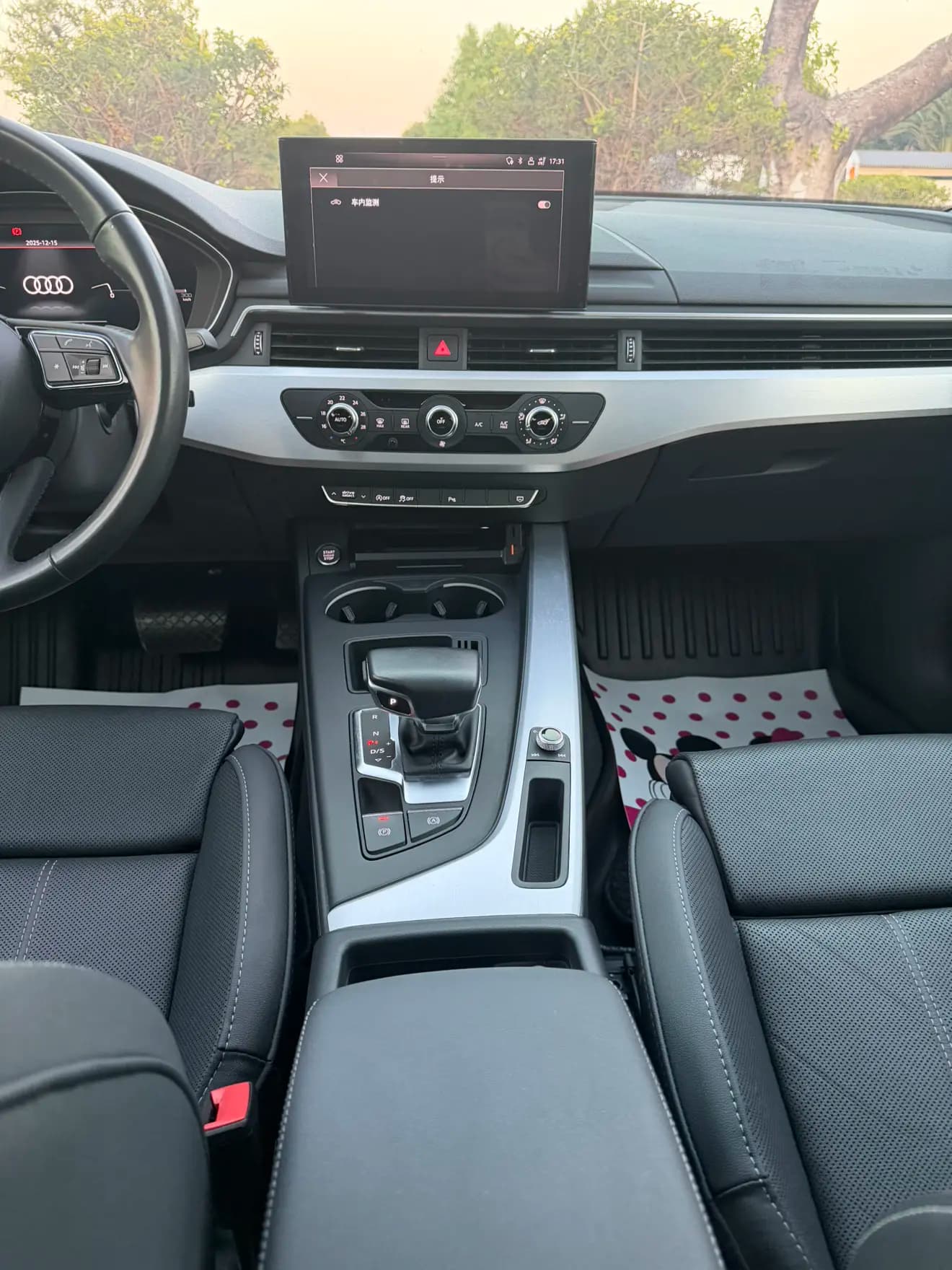 Audi A4L 2021 г. 80137 км. — фото 14