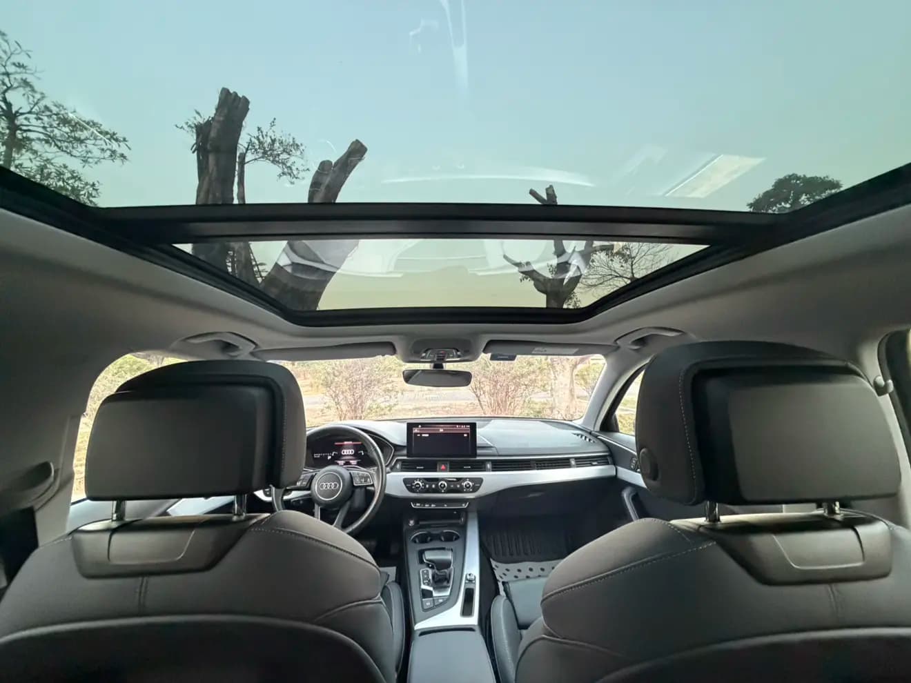 Audi A4L 2021 г. 80137 км. — фото 16