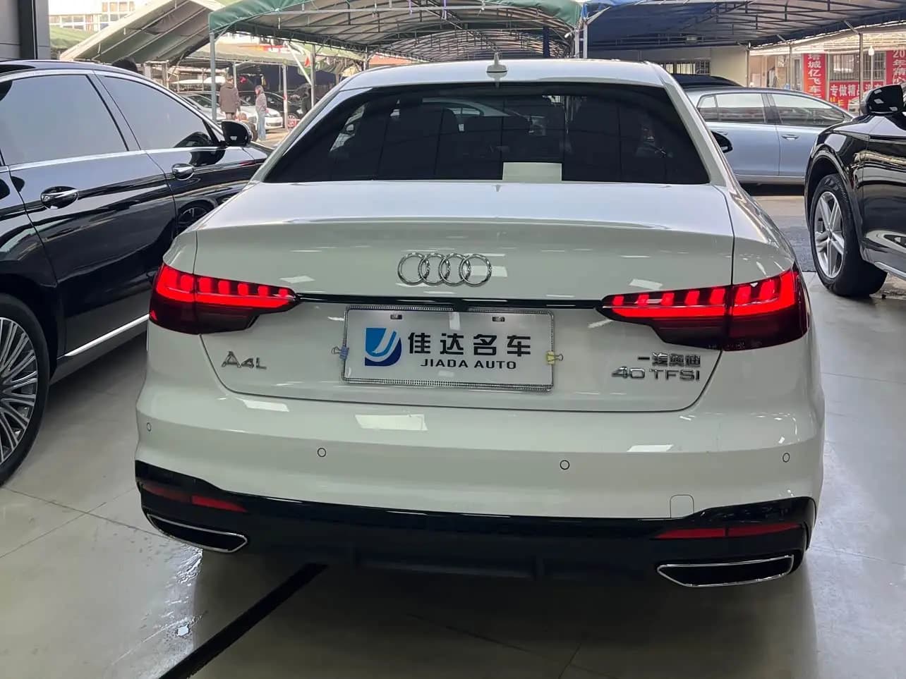 Audi A4L 2022 г. 82128 км. — фото 3