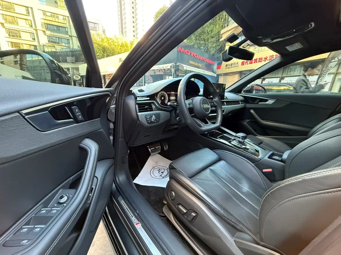 Audi A4L 2023 г. 26106 км. — фото 24