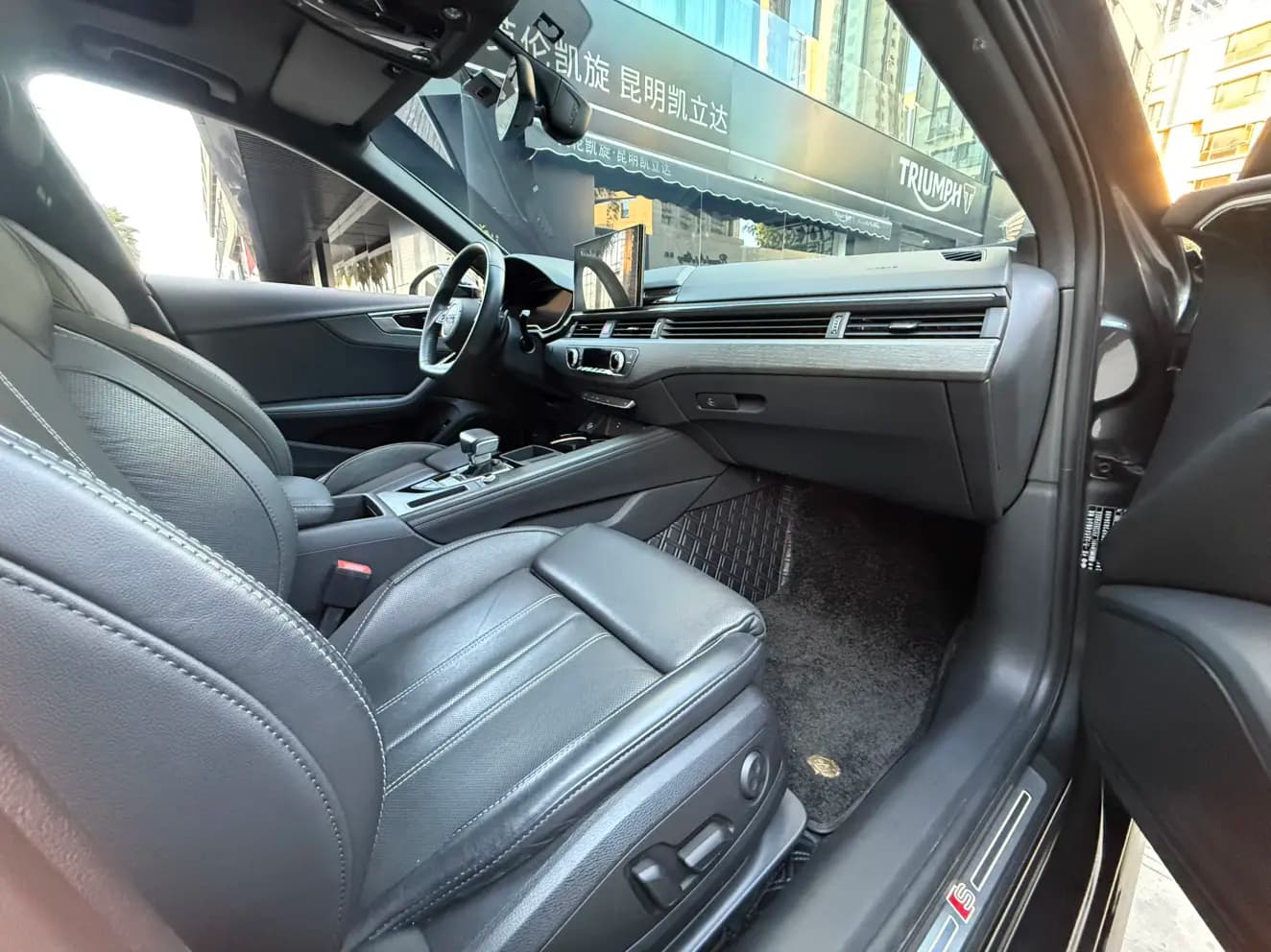 Audi A4L 2023 г. 26106 км. — фото 25