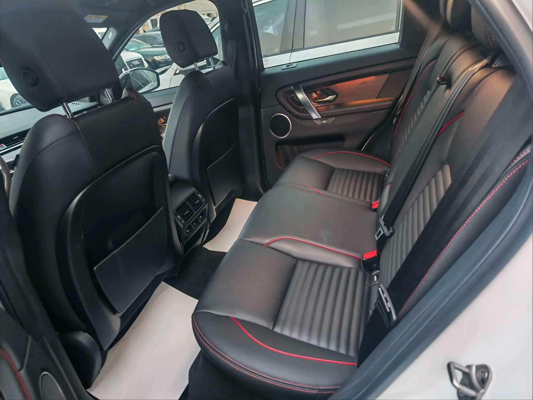 Land Rover Discover Sports 2022 г. 30060 км. — фото 15