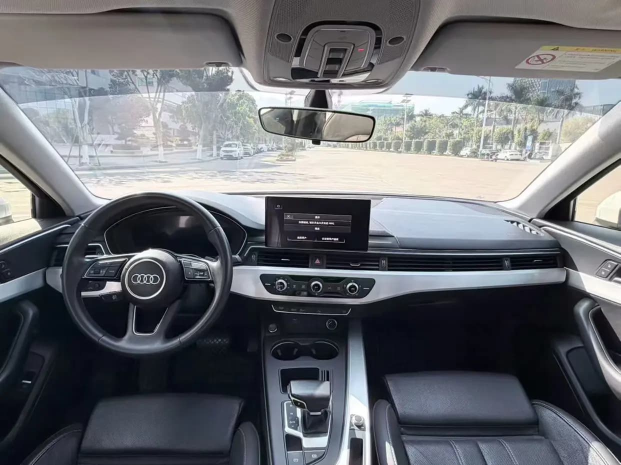 Audi A4L 2022 г. 90090 км. — фото 8