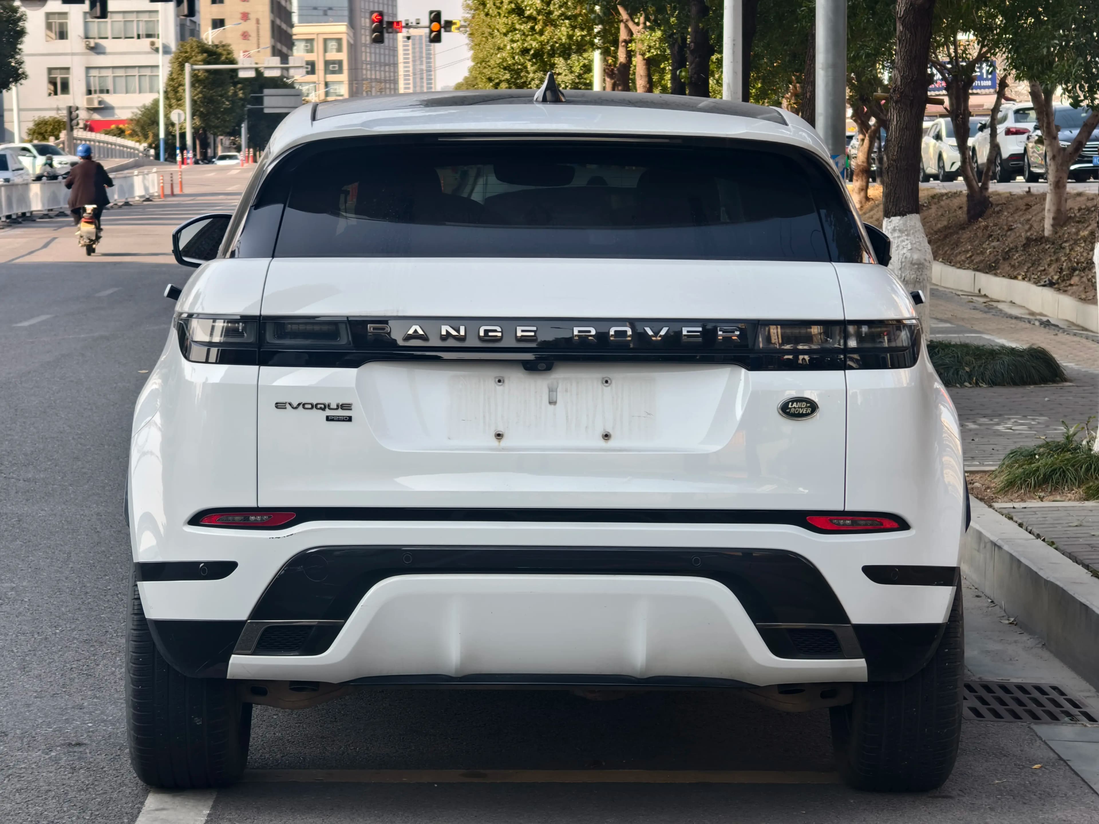 Land Rover Range Rover Evoque 2022 г. 55066 км. — фото 5