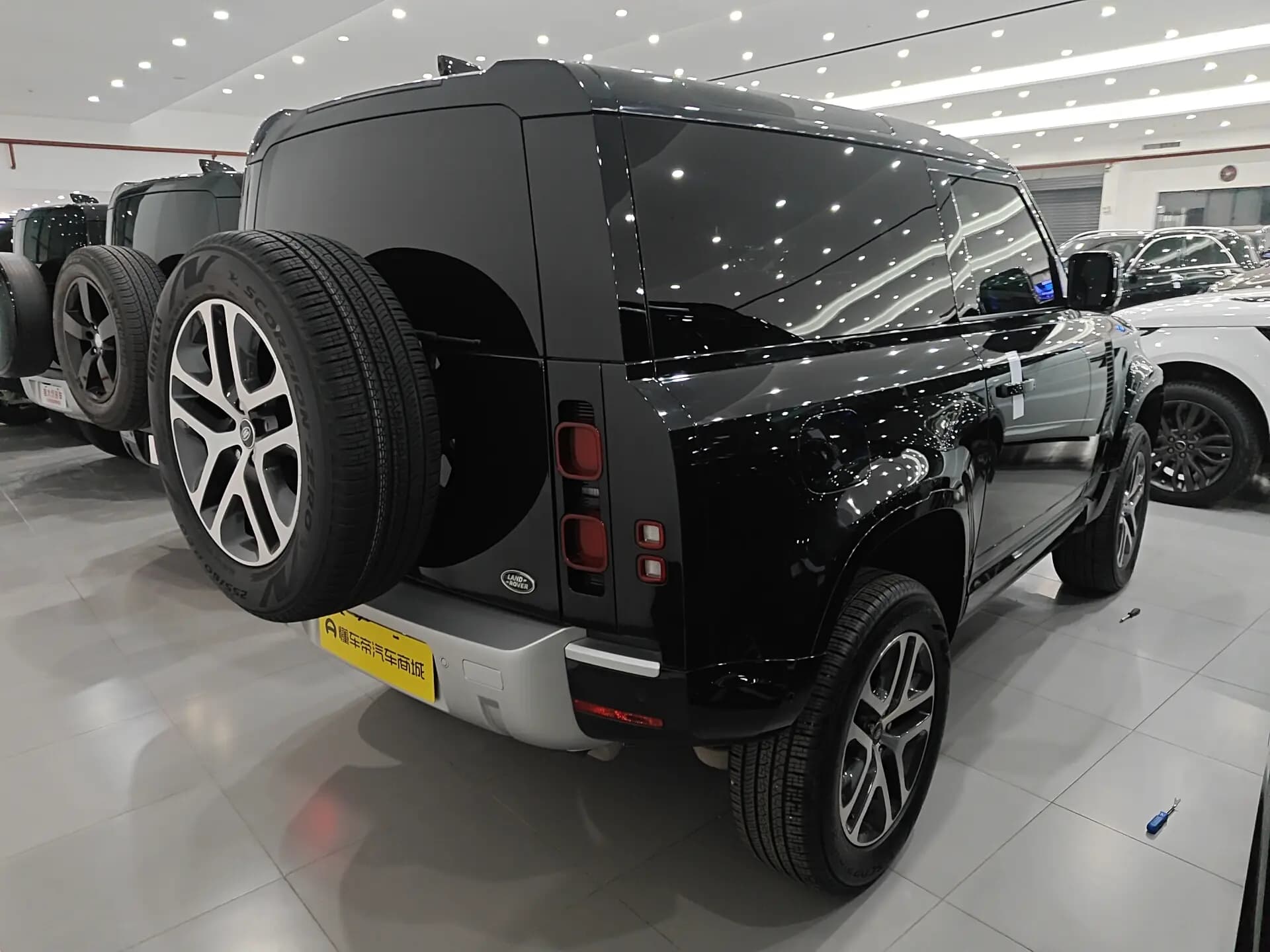 Land Rover Guard 2022 г. 4614 км. — фото 4